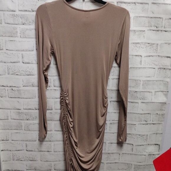 Melrose dress  - Picture 3 of 3